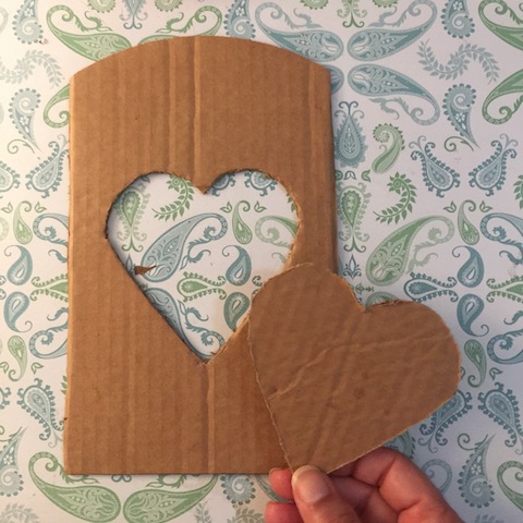 Cartón en forma de corazón